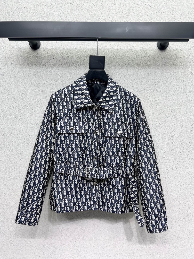 chr1st1an D10r outwear